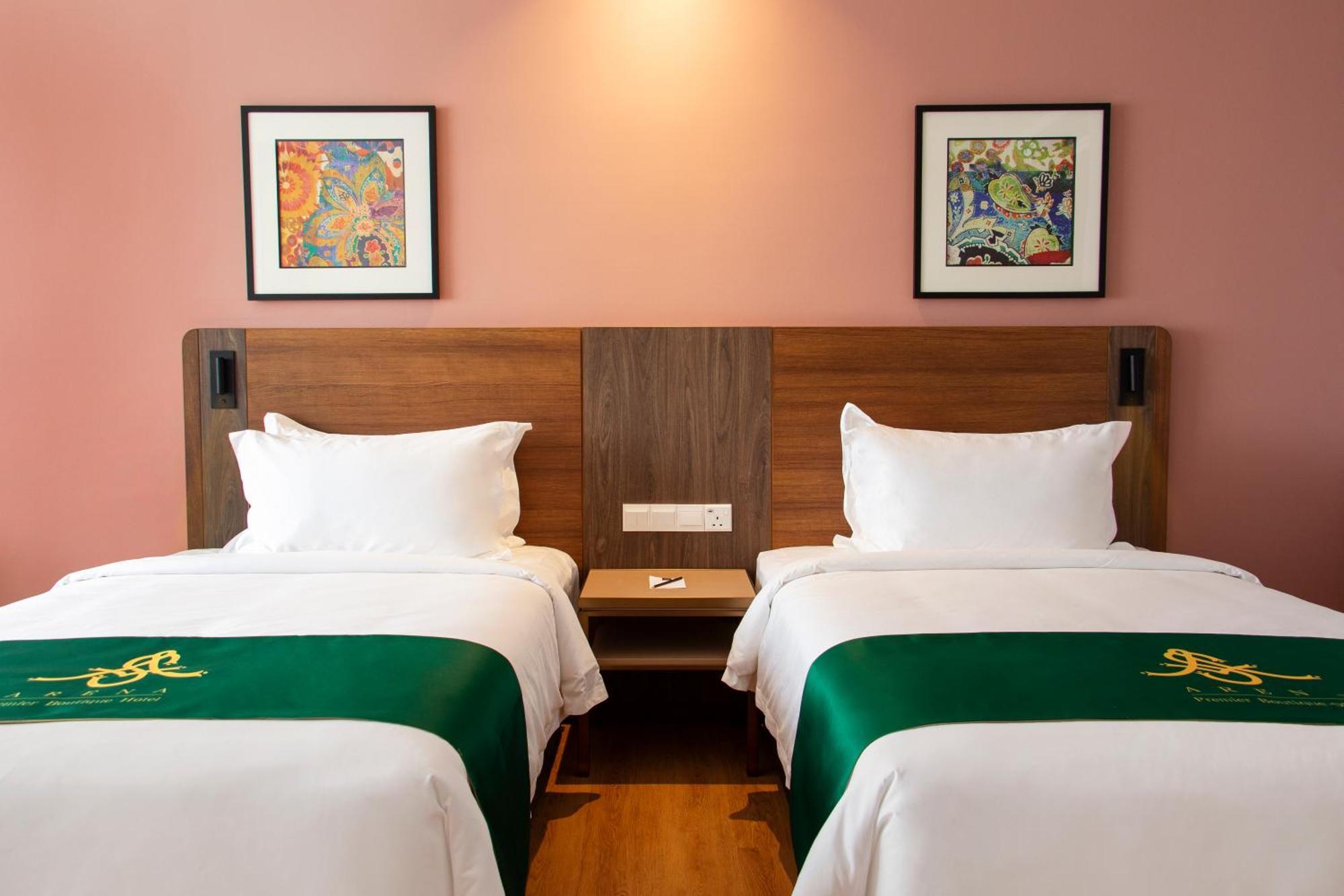 Arena Premier Hotel 세렘반 외부 사진